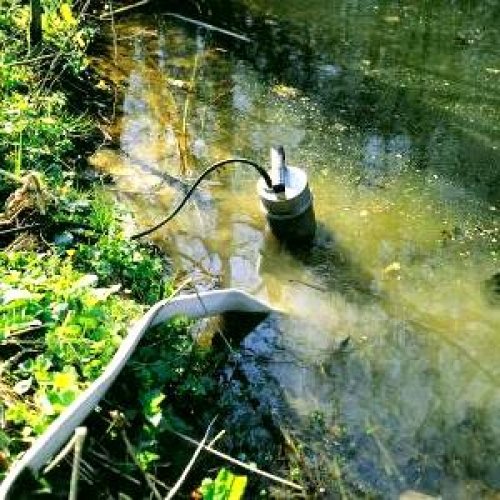 Погружная помпа MAKITA PF4001