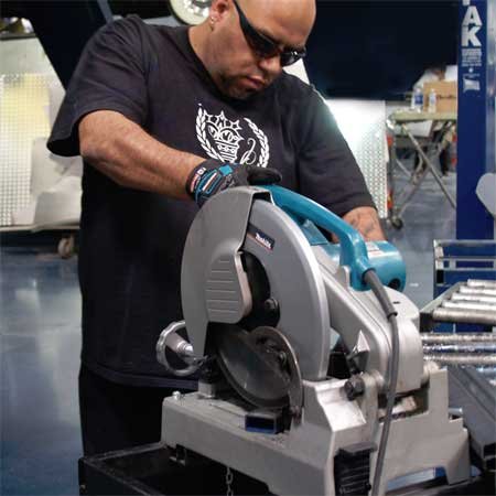 Пила по металлу Makita LC1230